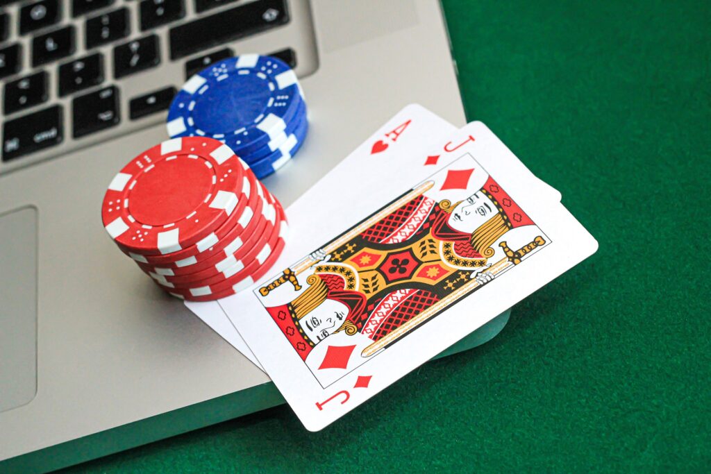 Jak kasyna online chronią siebie i swoich graczy